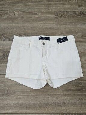 NWT Hollister Low-rise 3" Shorts, 13/12 (31)